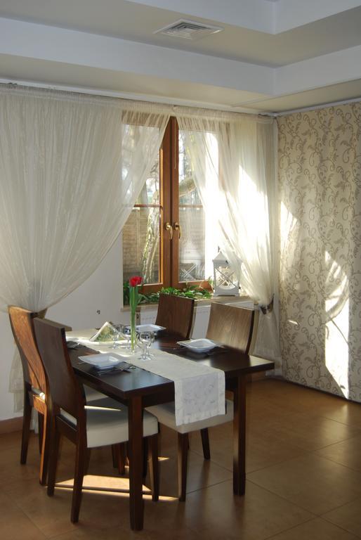 Hotel Restauracja Cztery Pory Roku Orneta المظهر الخارجي الصورة