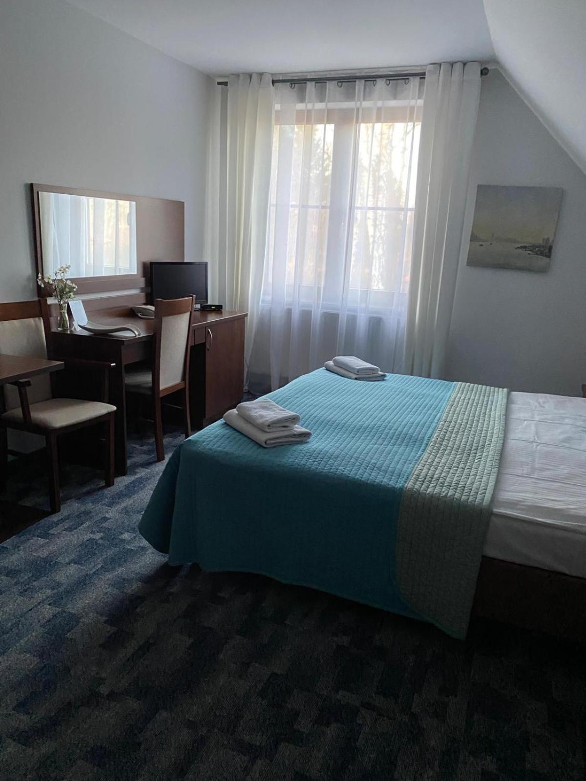 Hotel Restauracja Cztery Pory Roku Orneta المظهر الخارجي الصورة